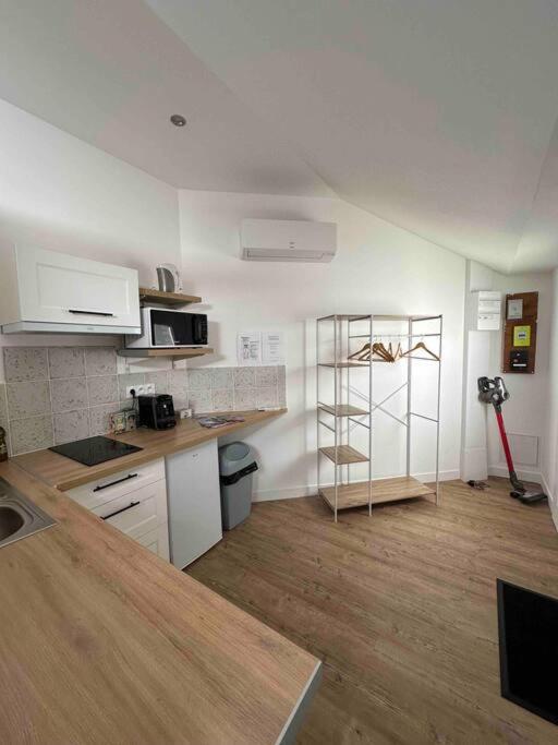 Petite Maison Avec Clim Блоа Екстериор снимка