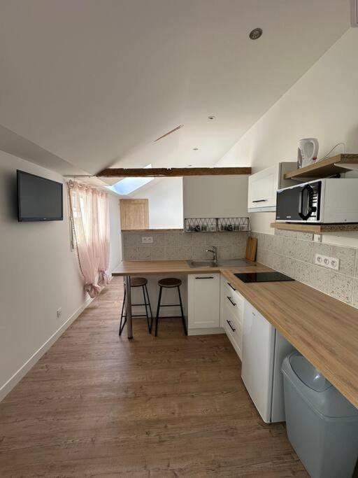 Petite Maison Avec Clim Блоа Екстериор снимка