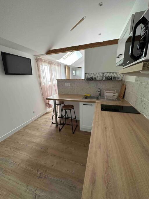 Petite Maison Avec Clim Блоа Екстериор снимка